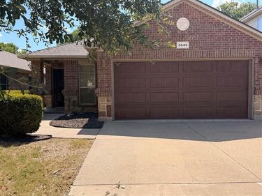 5049 Britton Ridge Lane, Fort Worth, TX 76179