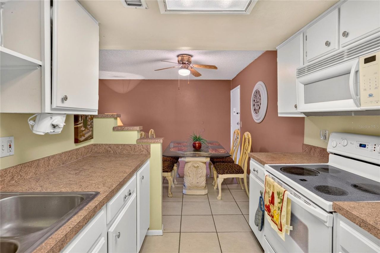 924 Lake Destiny Rd, Unit F, Altamonte Springs, FL 32714 Photo