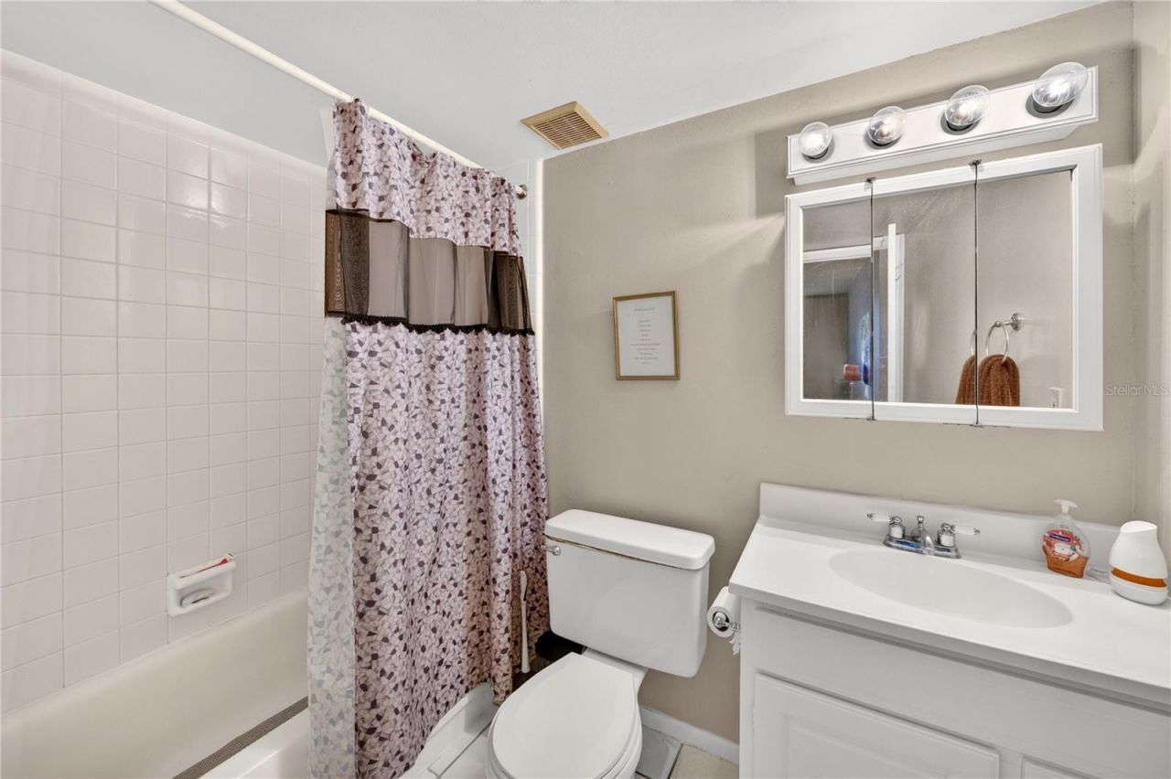 924 Lake Destiny Rd, Unit F, Altamonte Springs, FL 32714 Photo