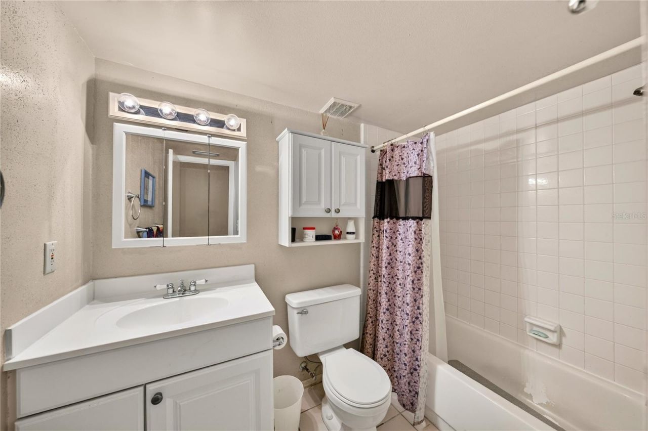 924 Lake Destiny Rd, Unit F, Altamonte Springs, FL 32714 Photo