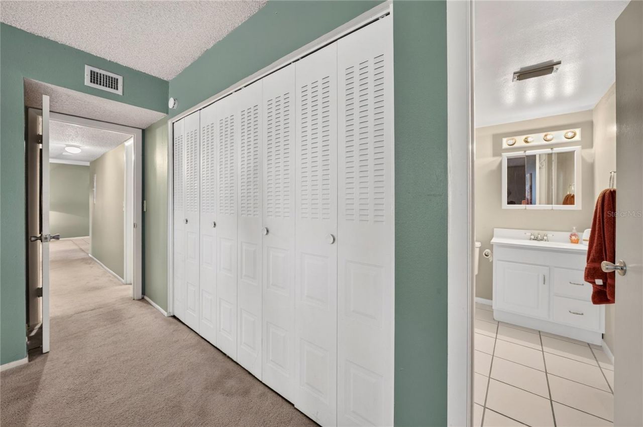 924 Lake Destiny Rd, Unit F, Altamonte Springs, FL 32714 Photo