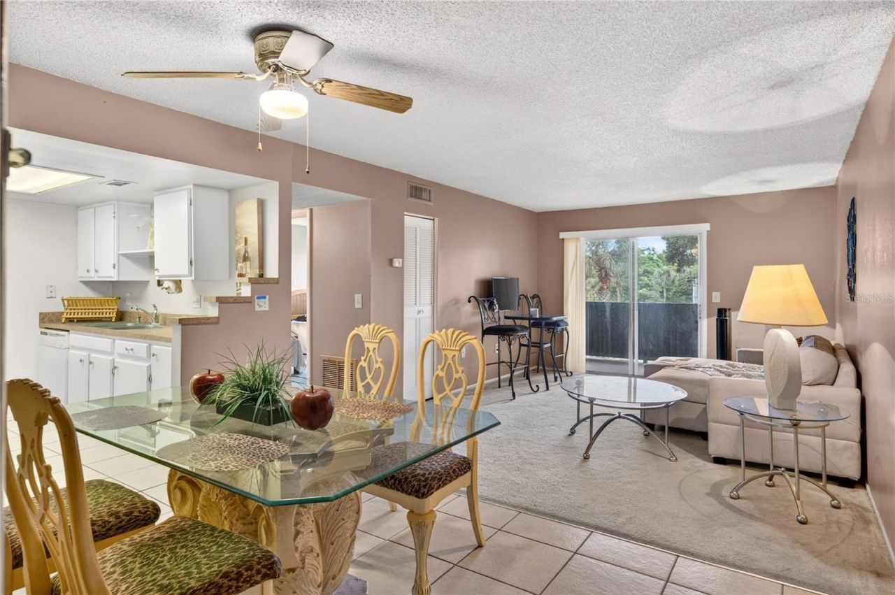 924 Lake Destiny Rd, Unit F, Altamonte Springs, FL 32714 Photo