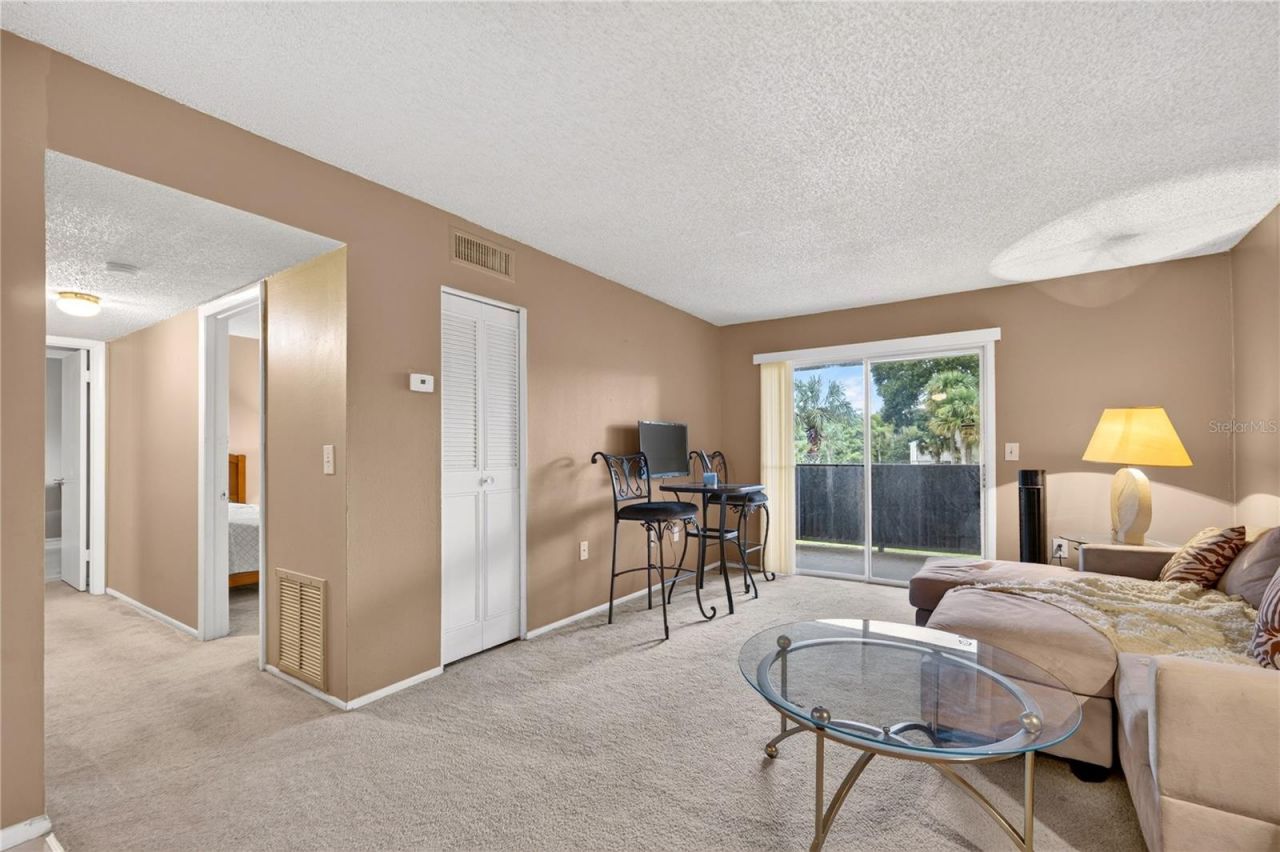 924 Lake Destiny Rd, Unit F, Altamonte Springs, FL 32714 Photo
