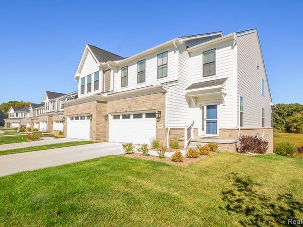 5300 Trail Vista Drive , Unit 11, West Bloomfield Township, Mi 48323