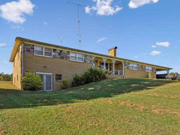 1116 Piney Rd , Cypress Inn, TN 38452