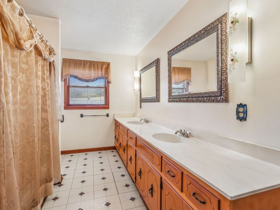 Property Image 64