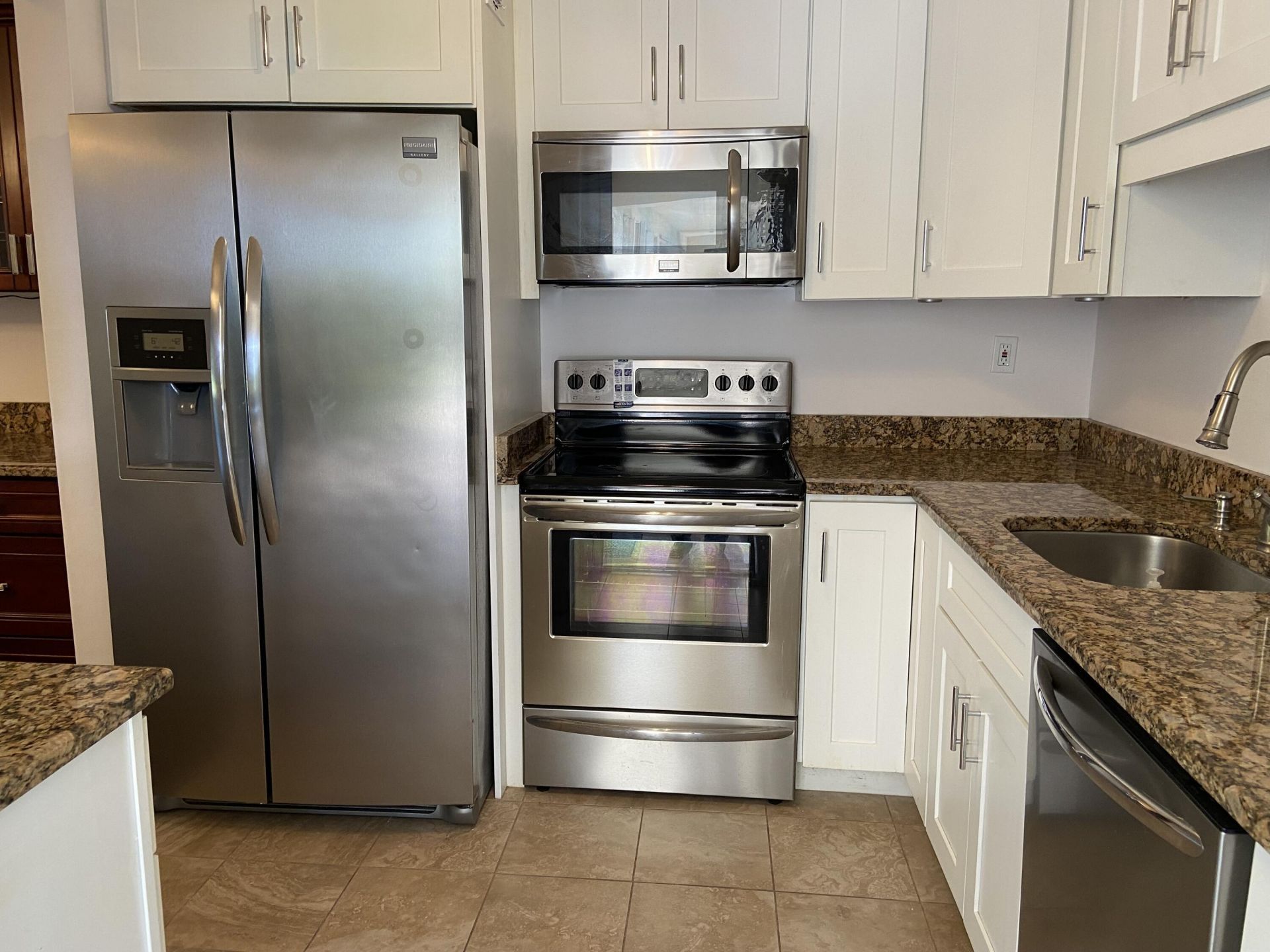 300 Waterway Drive S, Unit 105, Lantana, FL 33462 Photo