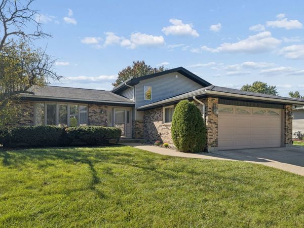 1613 Alamance Place, Downers Grove, IL 60516