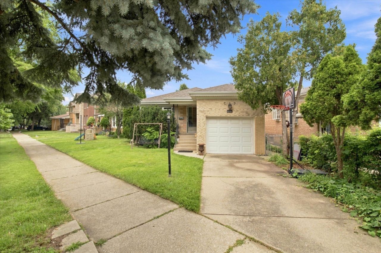 6105 N Lowell Avenue, Chicago, IL 60646 Main Photo