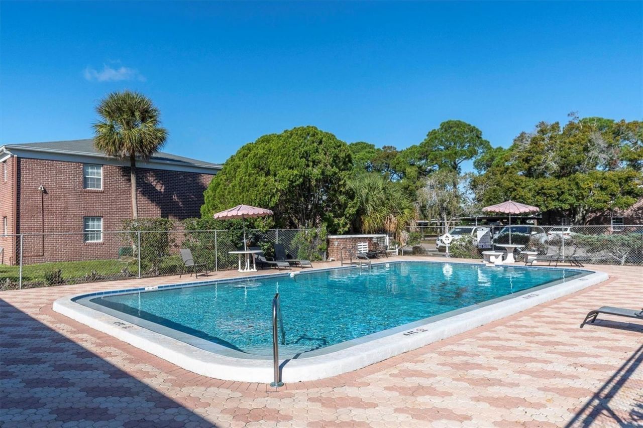8542 10th Street N, Unit C, Saint Petersburg, FL 33702 Photo
