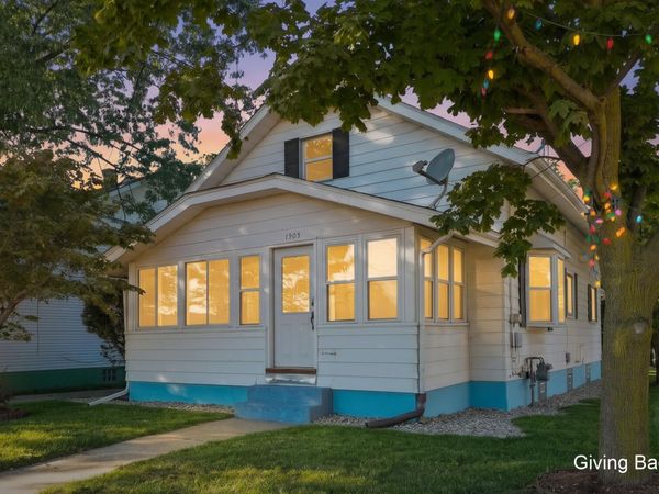 1503 Burton Street SW, Wyoming, MI 49509