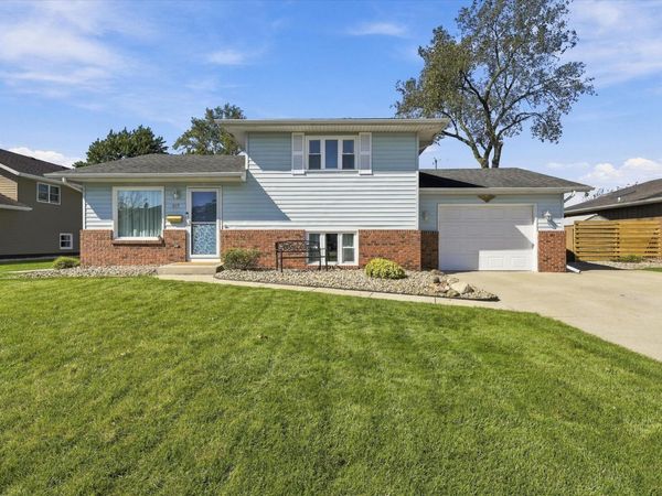 818 N Ernest Street, Griffith, IN 46319