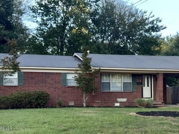 105 Southern Avenue, Senatobia, MS 38668