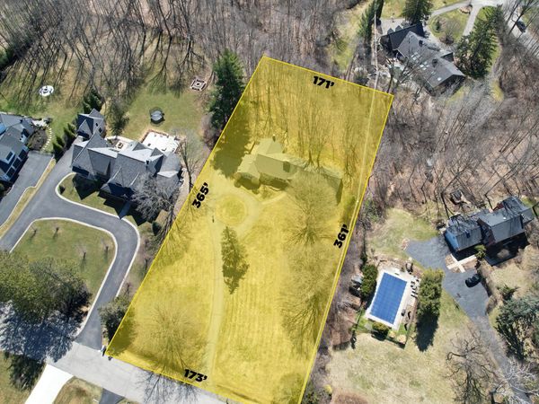 20705 Glenhill Court, Beverly Hills, MI 48025