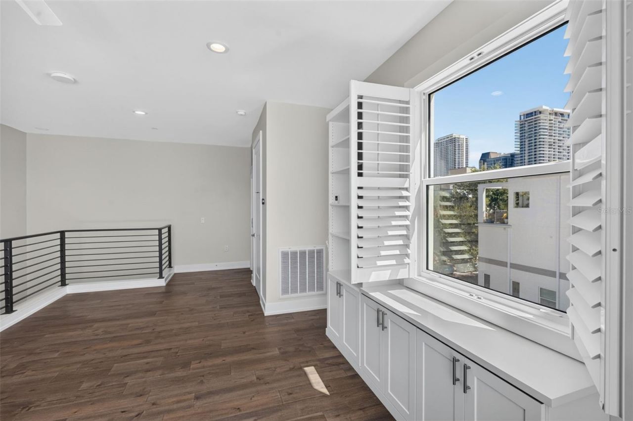 536 4th Avenue S, Unit 2, Saint Petersburg, FL 33701 Photo