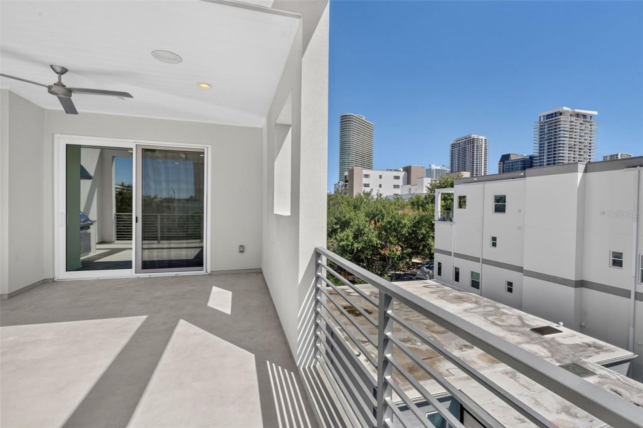 536 4th Avenue S, Unit 2, Saint Petersburg, FL 33701 Photo