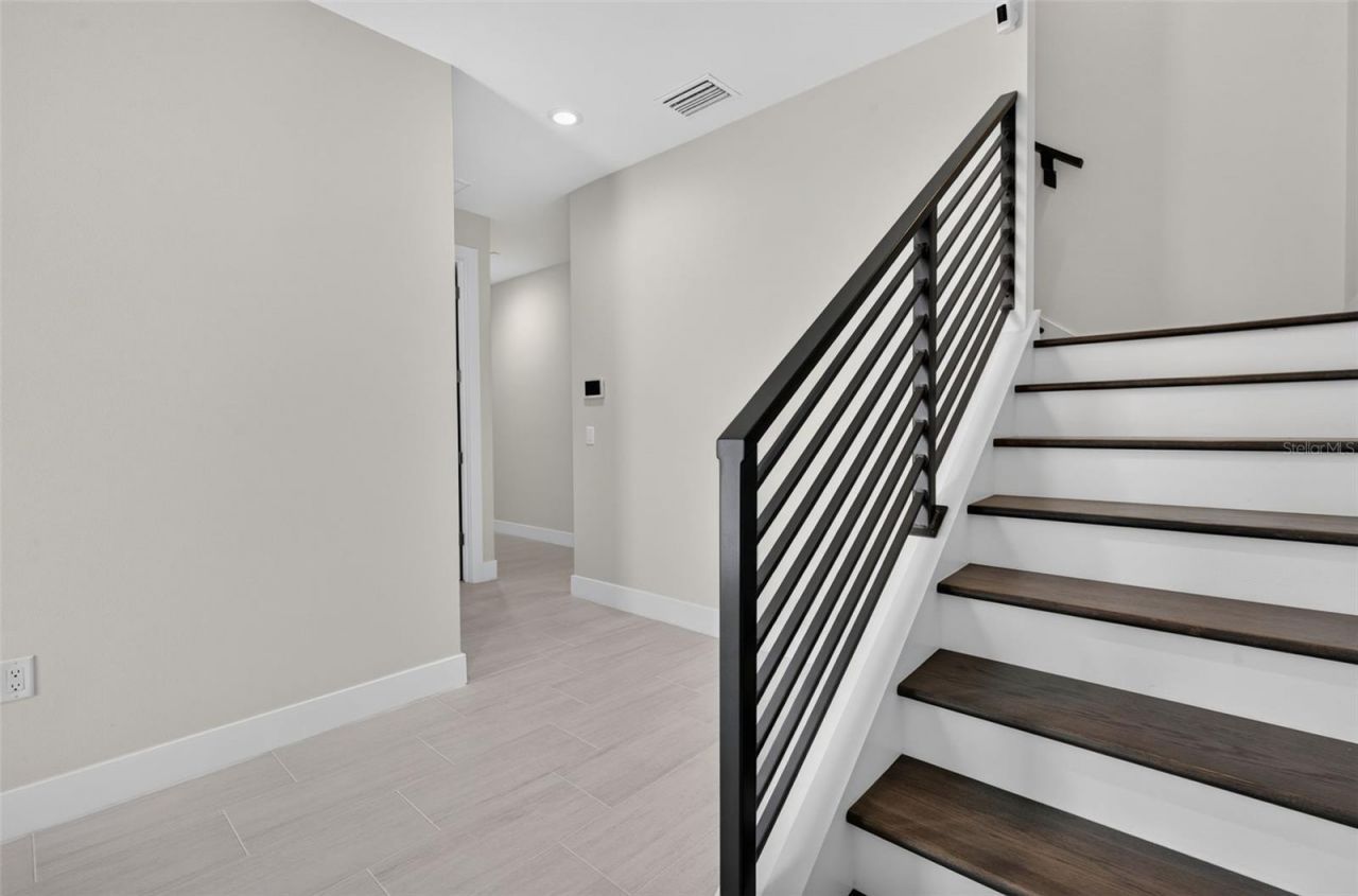 536 4th Avenue S, Unit 2, Saint Petersburg, FL 33701 Photo