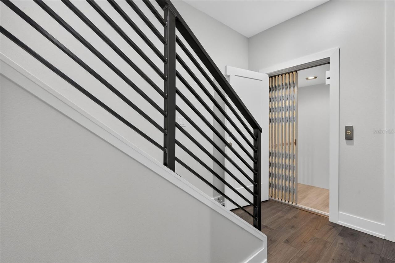 536 4th Avenue S, Unit 2, Saint Petersburg, FL 33701 Photo