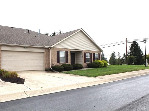 4000 Twin Lakes Circle, Englewood, OH 45315
