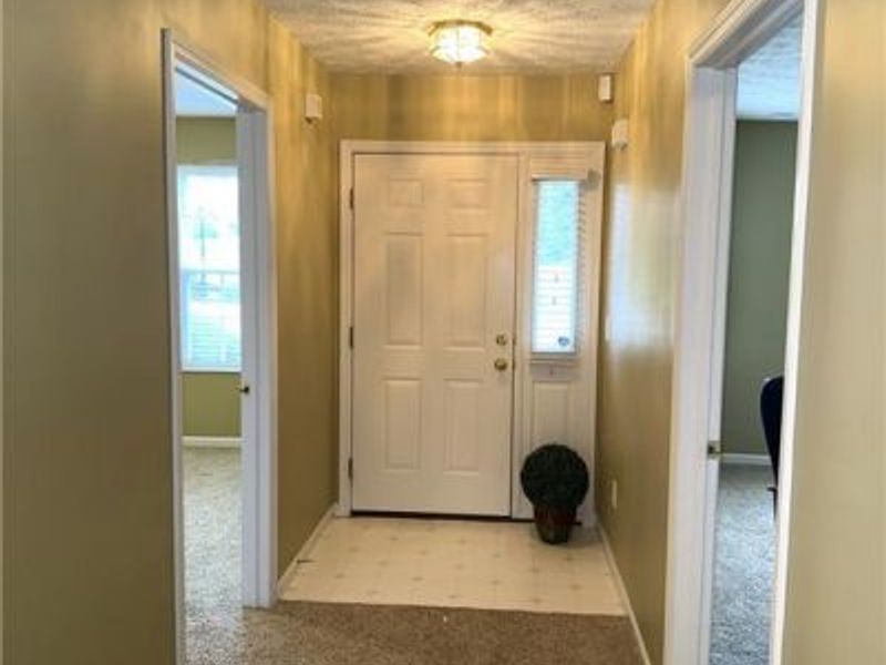 4000 Twin Lakes Circle, Englewood, OH 45315 Photo 10