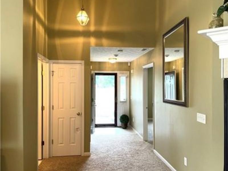4000 Twin Lakes Circle, Englewood, OH 45315 Photo 11