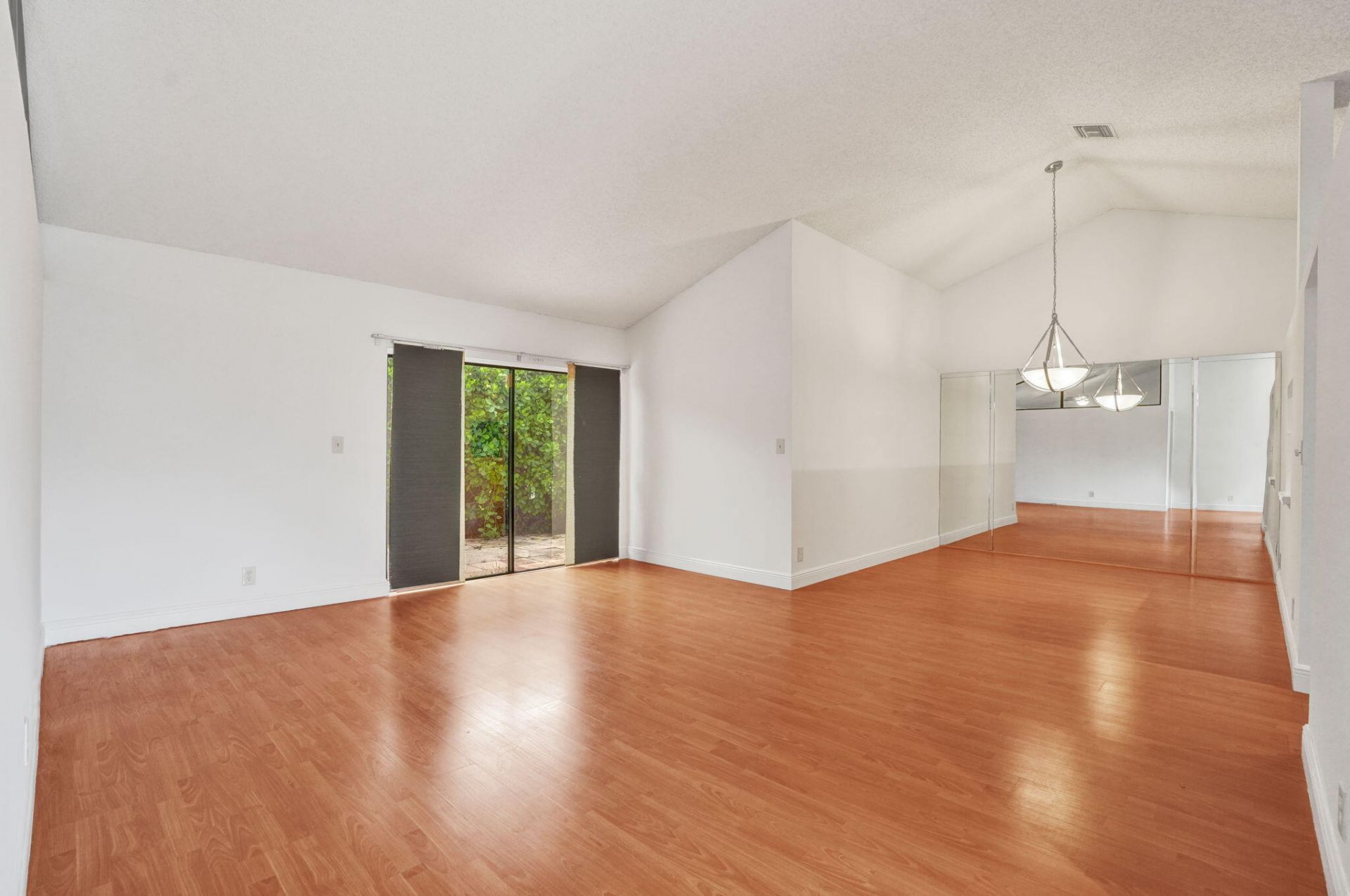 2001 Maplewood Drive, Coral Springs, FL 33071 Photo
