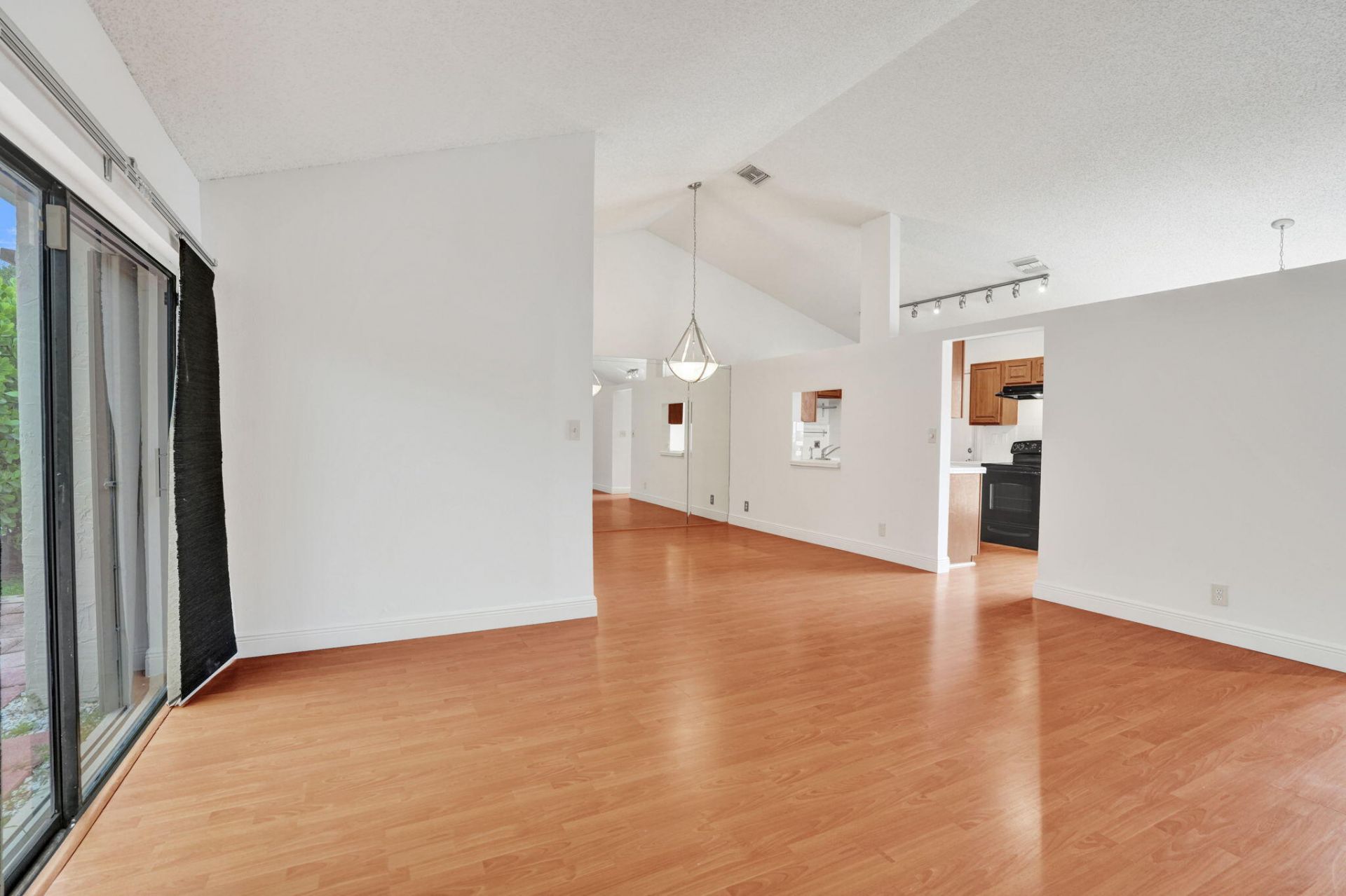 2001 Maplewood Drive, Coral Springs, FL 33071 Photo