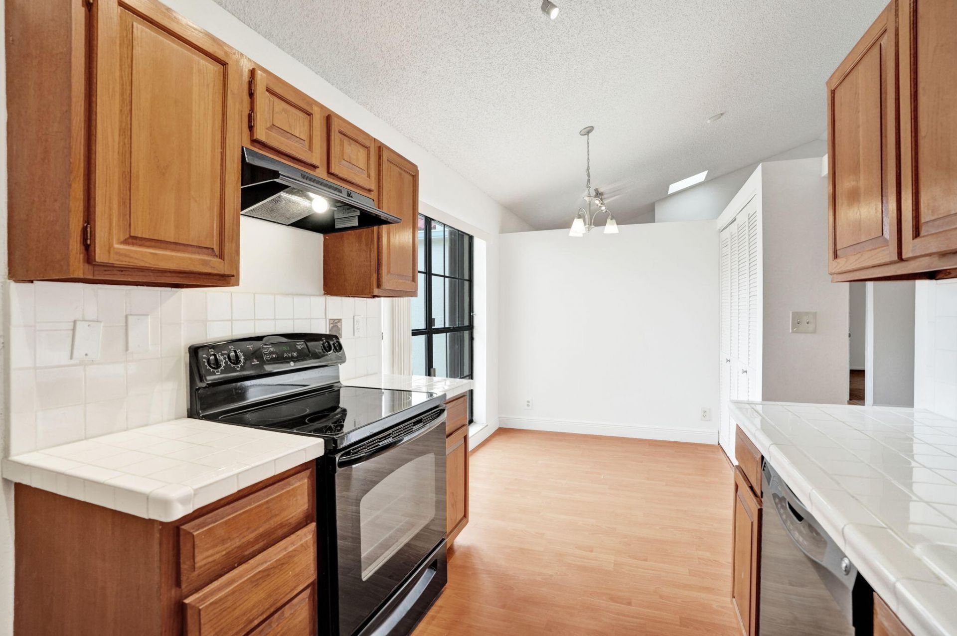 2001 Maplewood Drive, Coral Springs, FL 33071 Photo