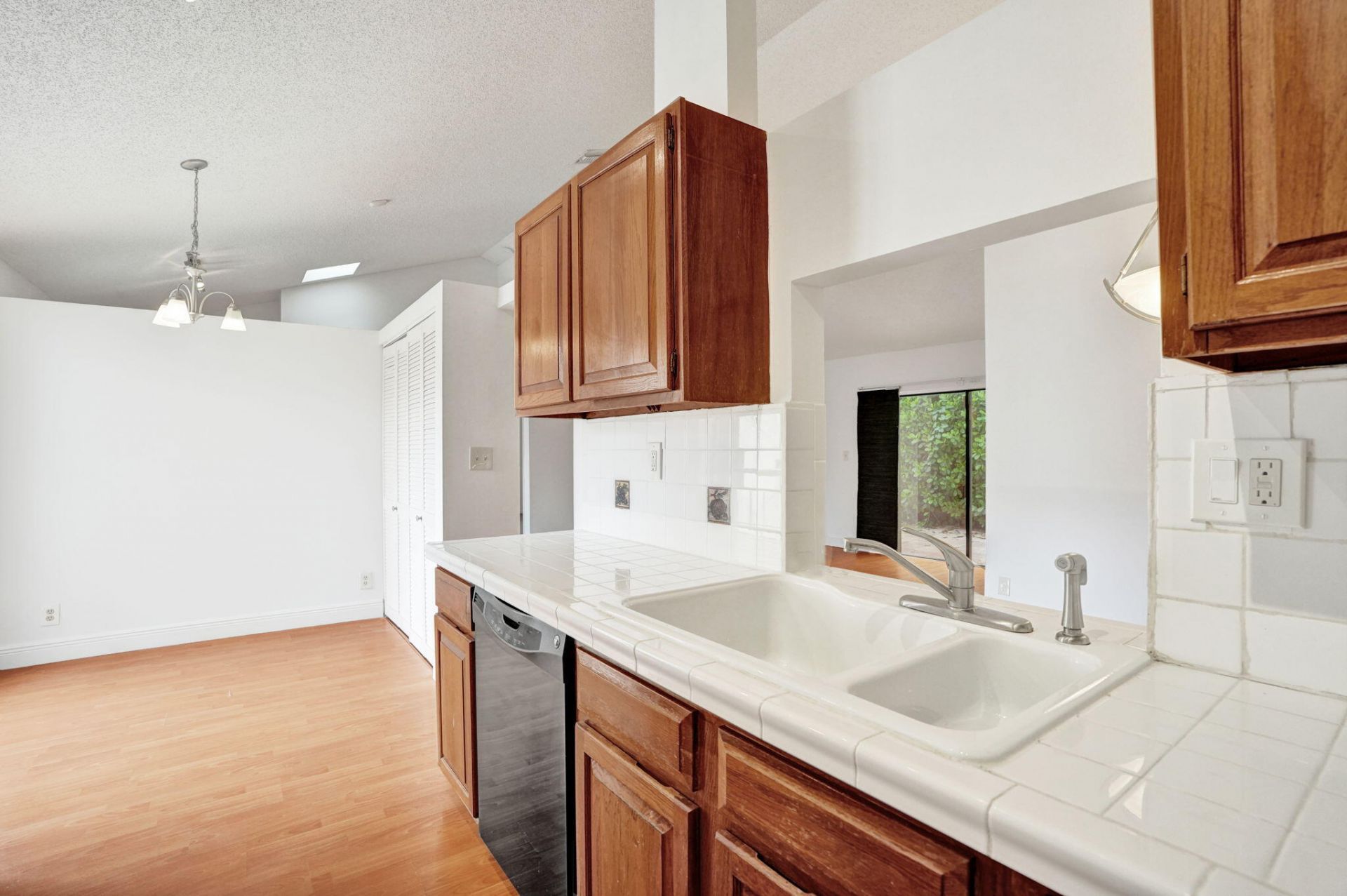 2001 Maplewood Drive, Coral Springs, FL 33071 Photo