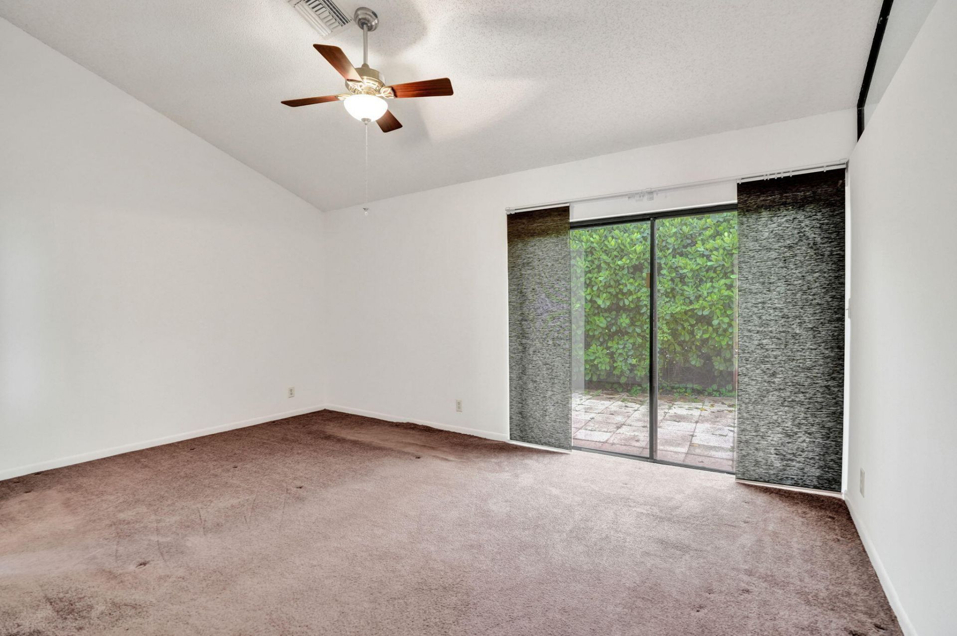 2001 Maplewood Drive, Coral Springs, FL 33071 Photo