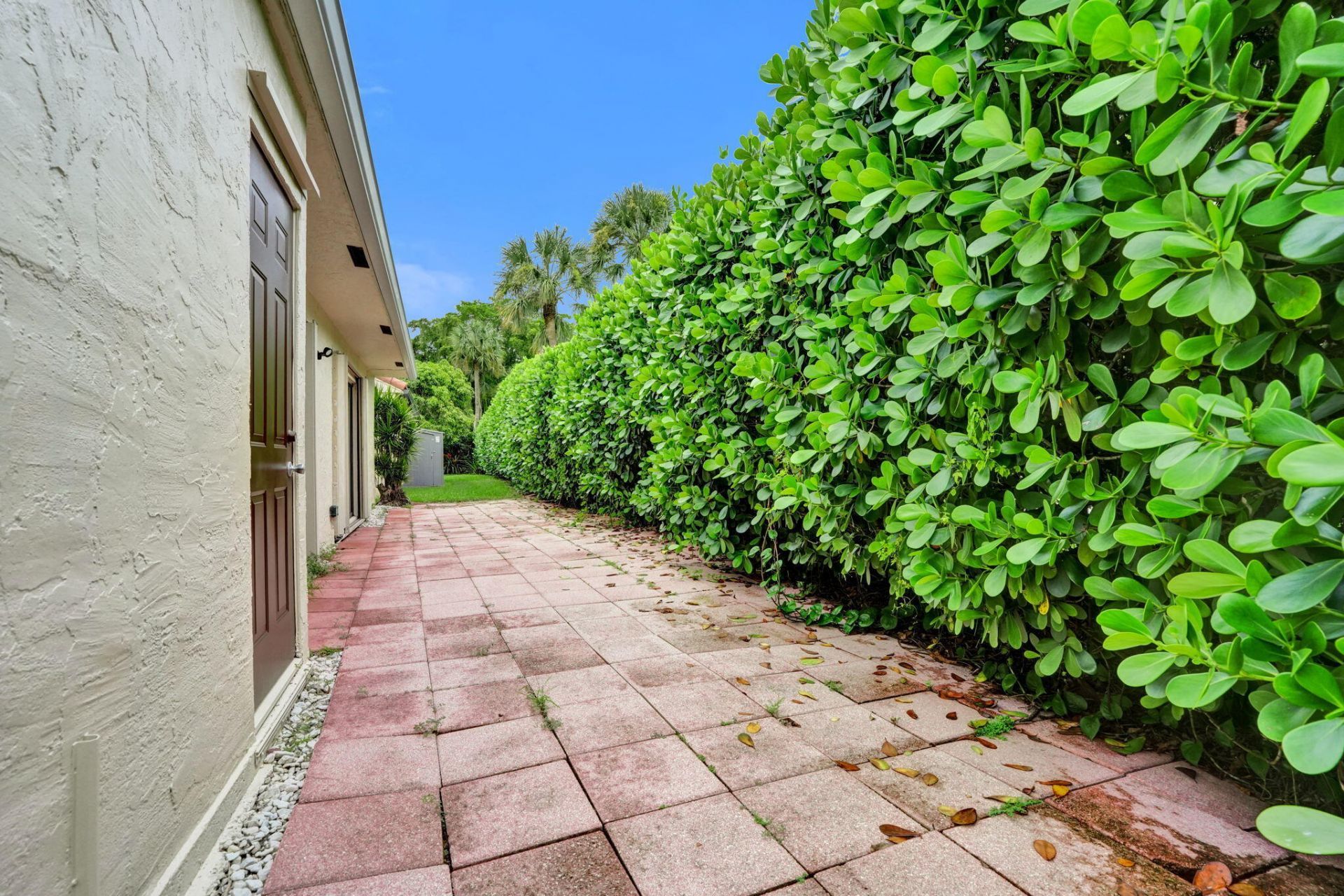 2001 Maplewood Drive, Coral Springs, FL 33071 Photo