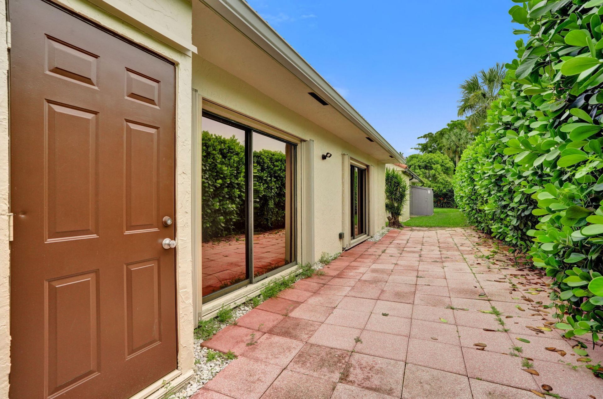 2001 Maplewood Drive, Coral Springs, FL 33071 Photo