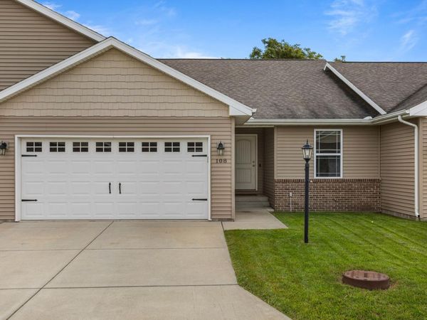 108 Sunset Court , Fisher, IL 61843