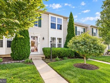 9055 FALCON GLEN COURT, BRISTOW, VA 20136