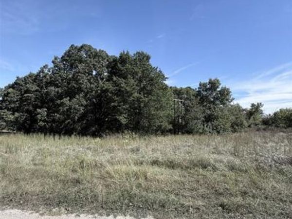 642 Snow Hill Drive, St Clair, MO 63077