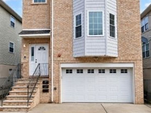 17 Stanton St, Unit 3, Newark, NJ 07114