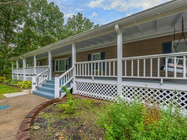 64852 32nd Street, Lawton, MI 49065