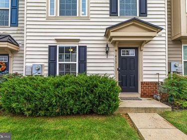 413 LAUREL OAK LANE, SEVEN VALLEYS, PA 17360