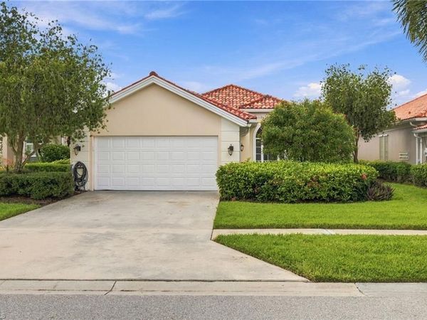 3440 Donoso CT , NAPLES, FL 34109