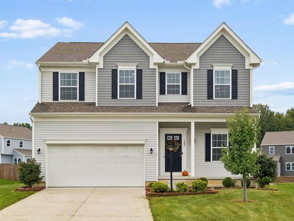 849 Saddle Avenue , Pataskala, OH 43062