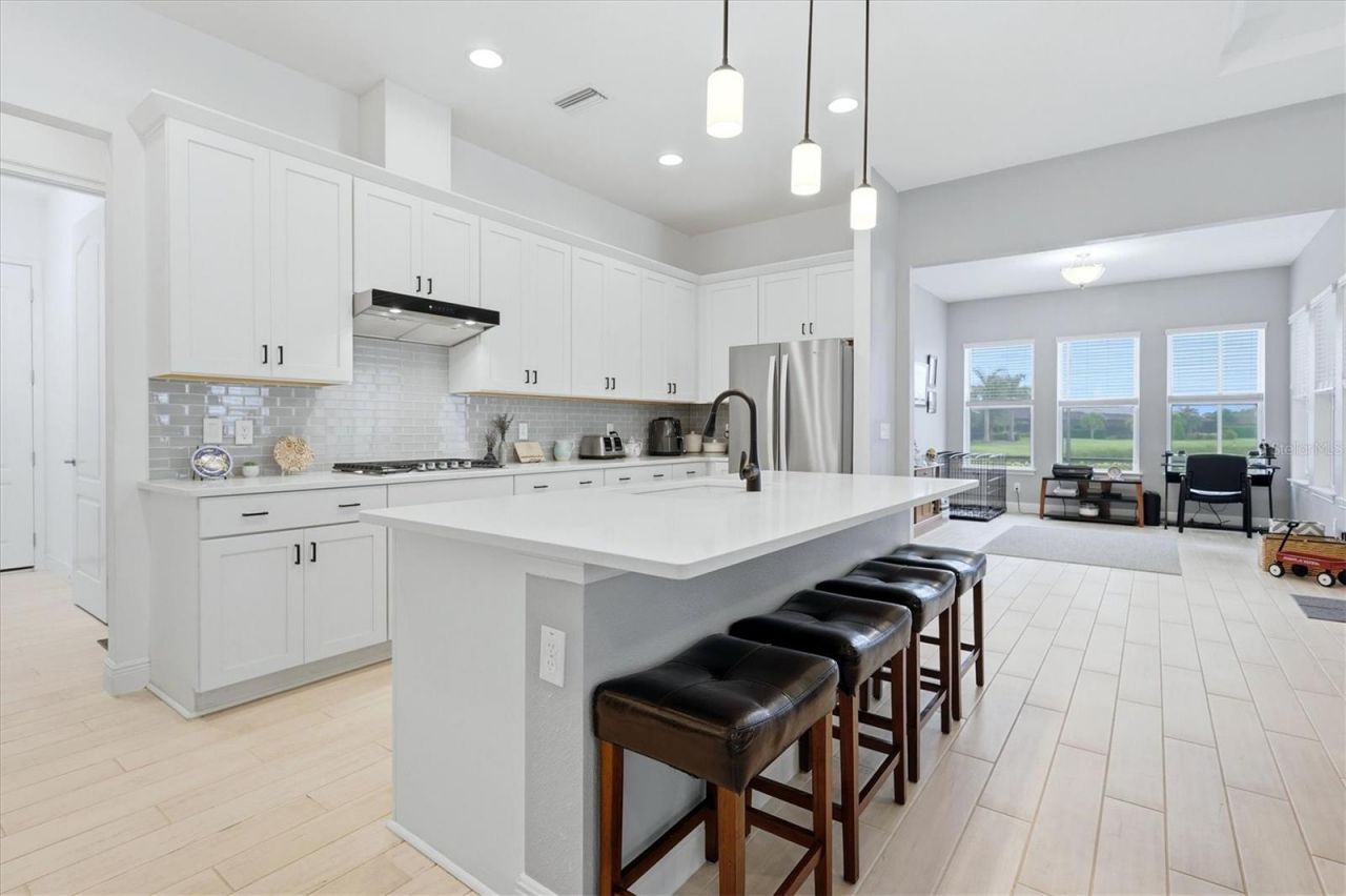 10018 Marbella Drive, Bradenton, FL 34211 Photo