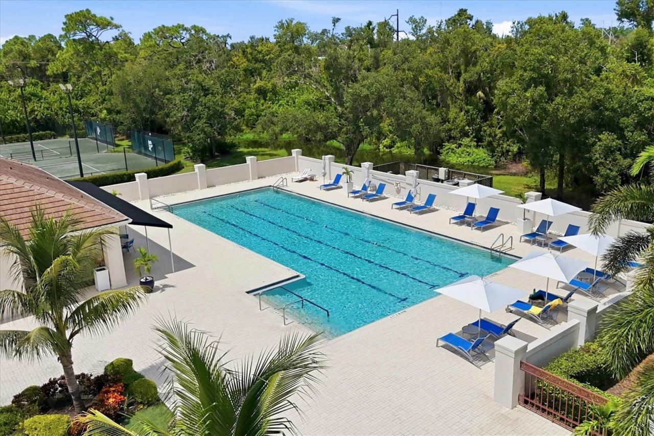 10018 Marbella Drive, Bradenton, FL 34211 Photo