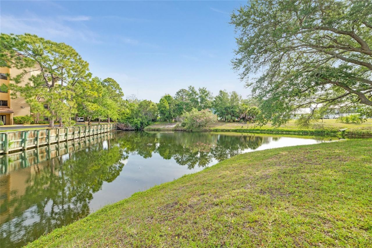 6304 Pointe West Boulevard, Unit A102, Bradenton, FL 34209 Photo