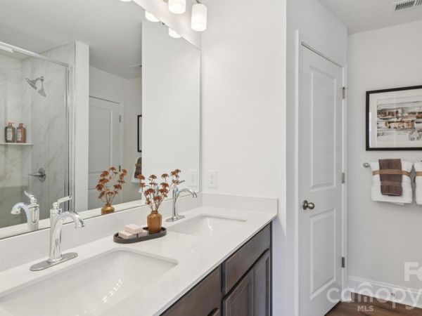 7555 Ethora Way , Charlotte, NC 28216