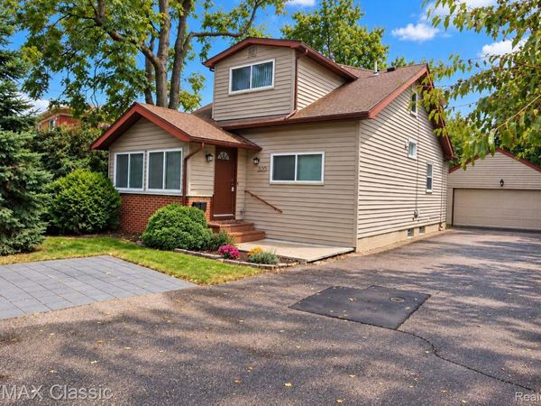 320 S Rochester Road, Clawson, Mi 48017