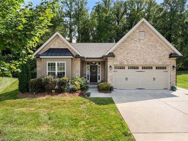 3806 Rutherford Court , Winston-Salem, NC 27106