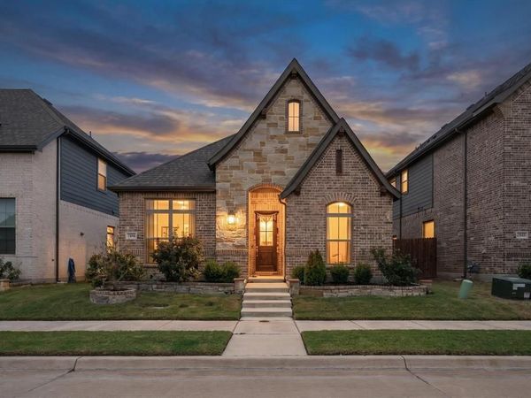 9364 Sunrise Trail , Fort Worth, TX 76118