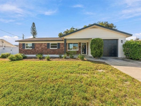 2116 W MINNEHAHA STREET , TAMPA, FL 33604