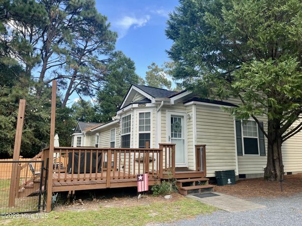 810 N Bennett Street, Southern Pines, NC 28387