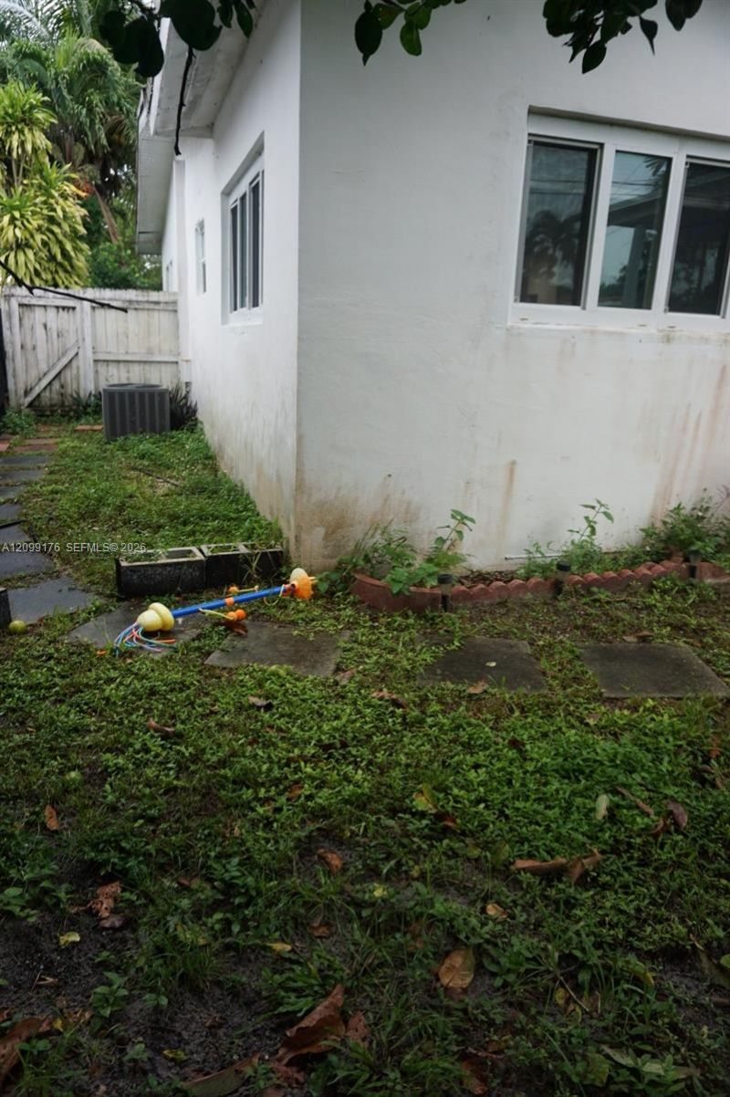 305 NW 122nd St , North Miami, FL 33168 Photo